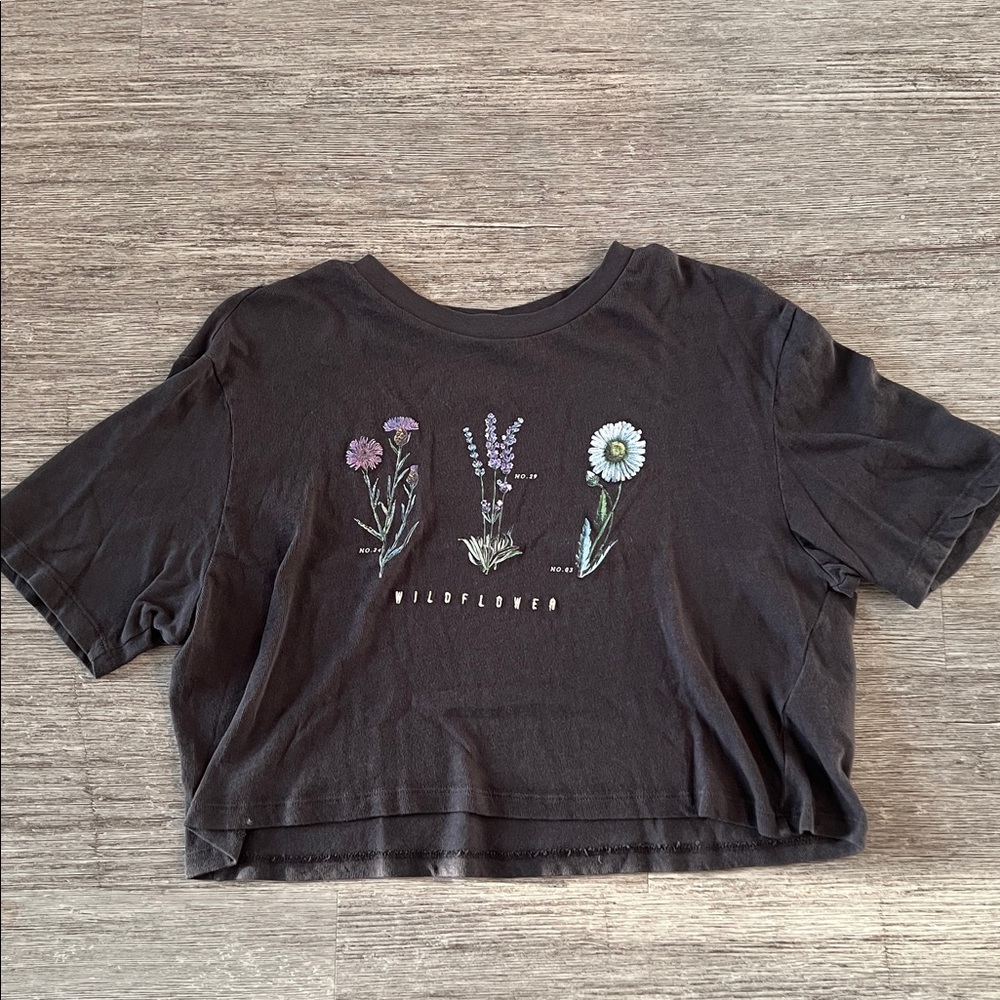 UO Cropped Wildflower Tee🌼🪻🌺
